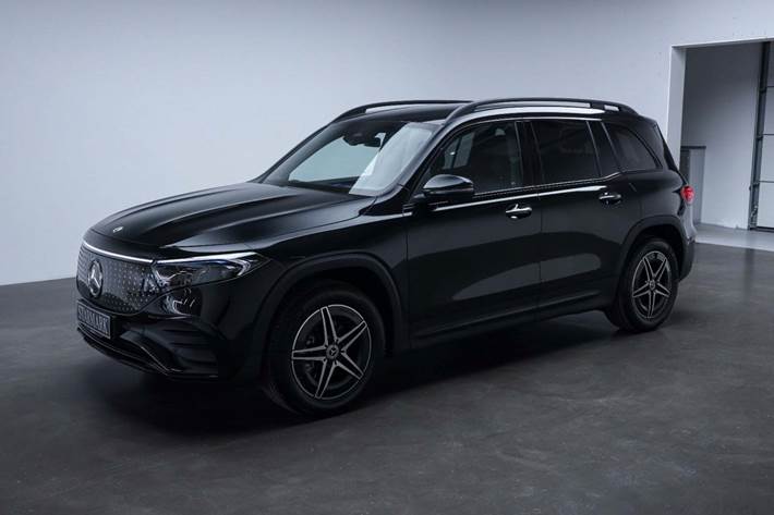 Sort Mercedes EQB350 fra 2025