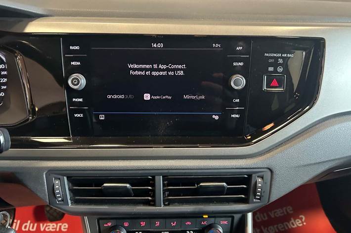 Rød VW Polo fra 2020