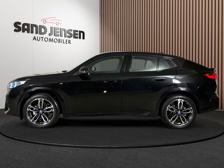 BMW iX2 eDrive20 M-Sport Premium