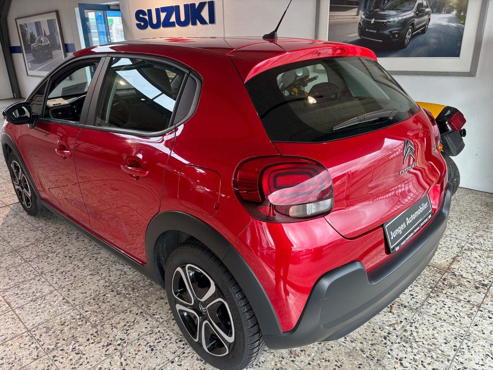 Rød Citroën C3 fra 2021