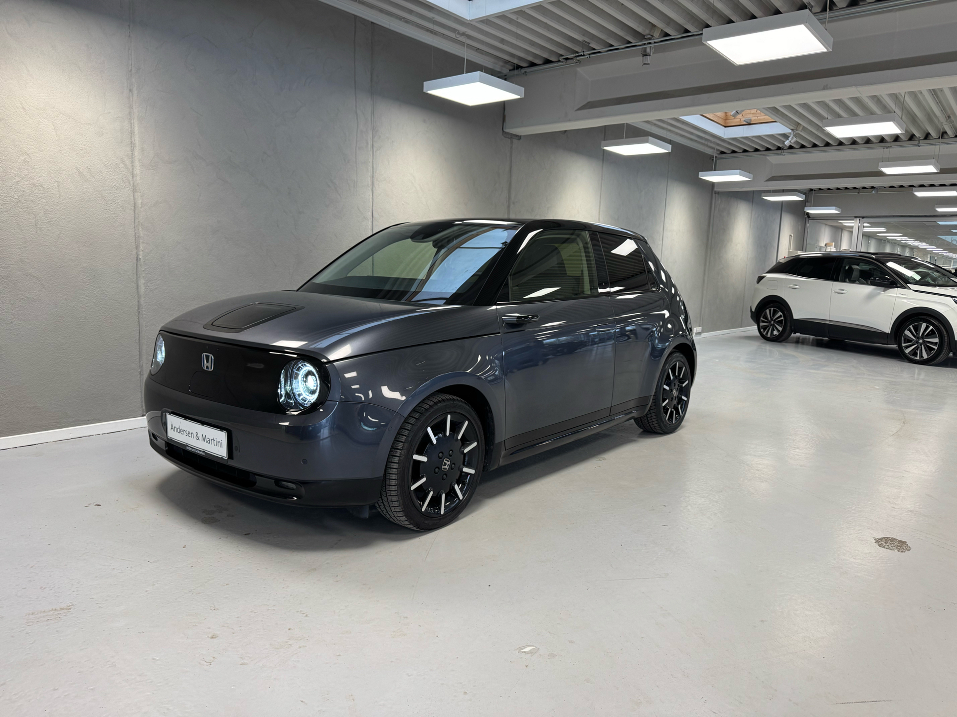 Honda e EL Advance CVT 154HK 5d Aut.