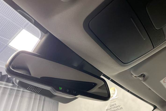 Blå Kia Ceed fra 2020