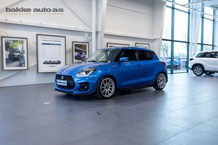 Blå Suzuki Swift fra 2019