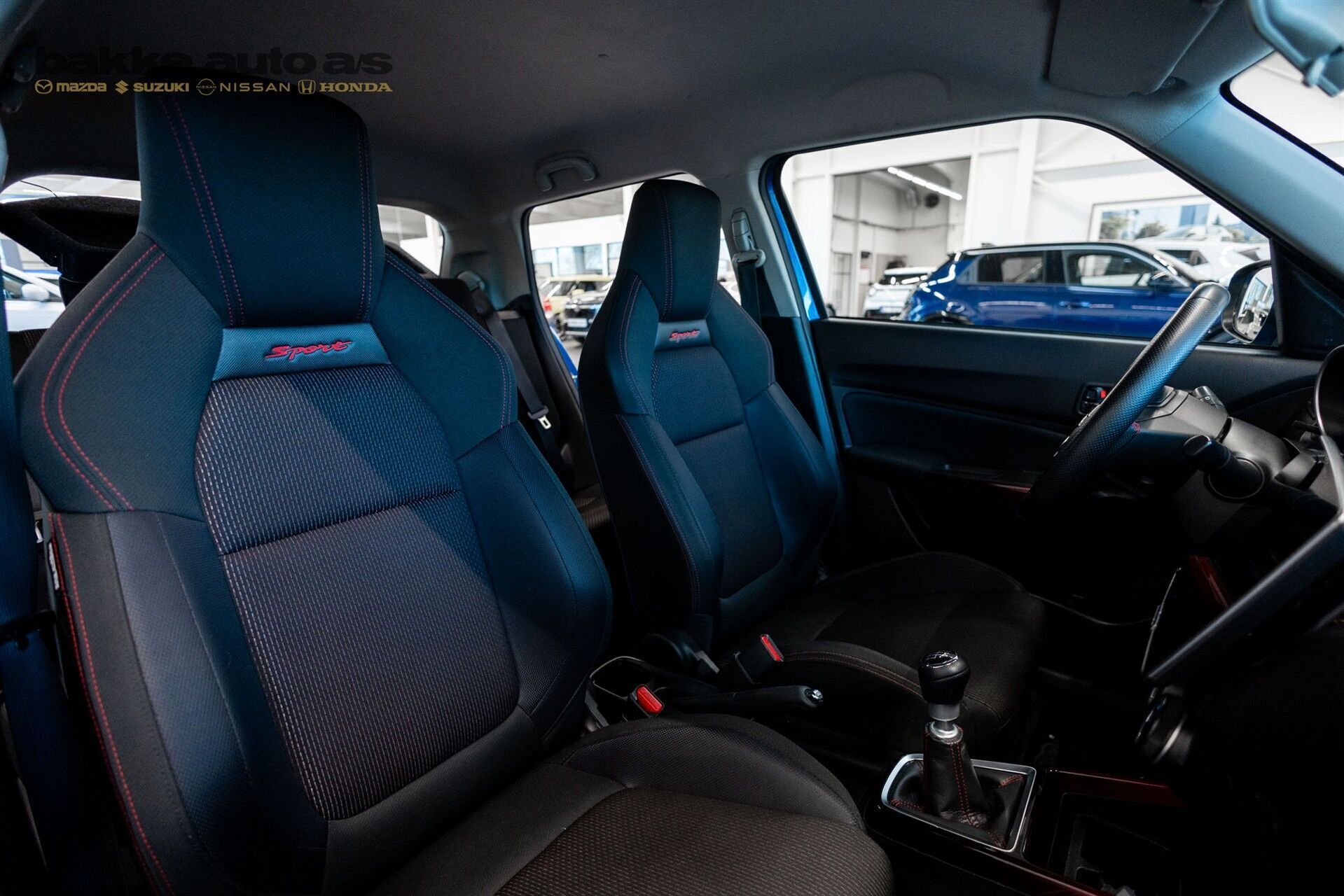 Blå Suzuki Swift fra 2019