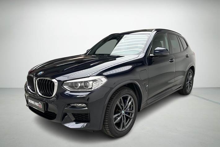 Sort BMW X3 fra 2021