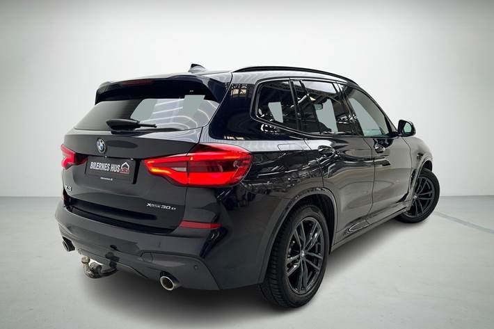 Sort BMW X3 fra 2021