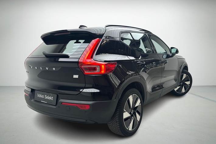 Sort Volvo XC40 fra 2023