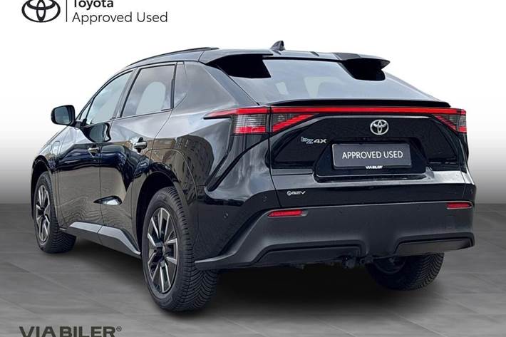 Sort Toyota BZ4X fra 2026