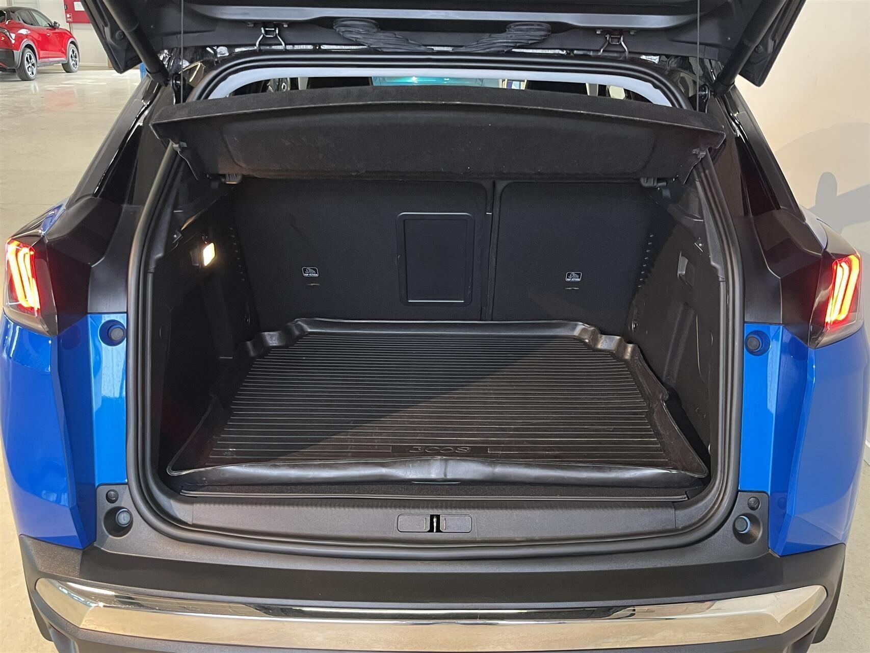 Peugeot 3008 1,6 PureTech  Plugin-hybrid First Selection EAT8 225HK 5d 8g Aut.