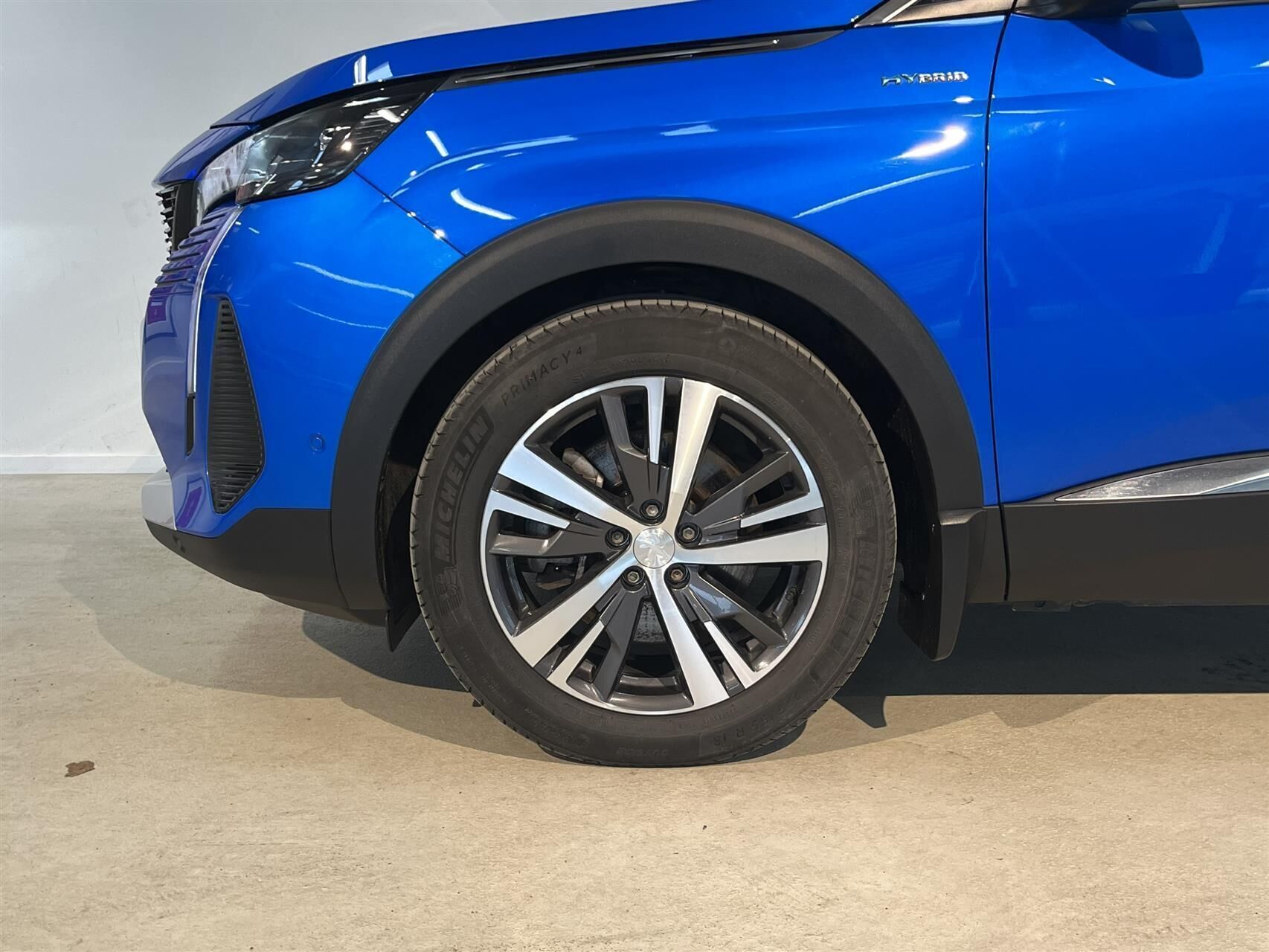 Blå Peugeot 3008 fra 2021