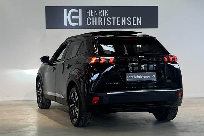 Sort Peugeot e-2008 fra 2022