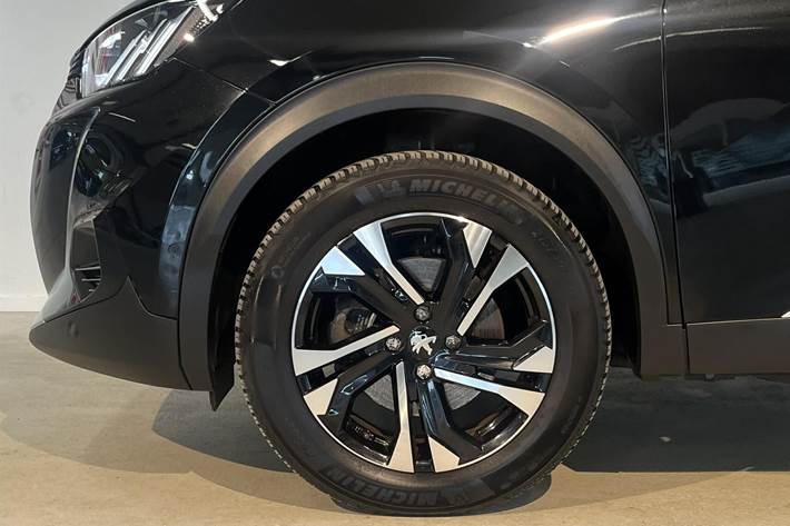 Sort Peugeot e-2008 fra 2022