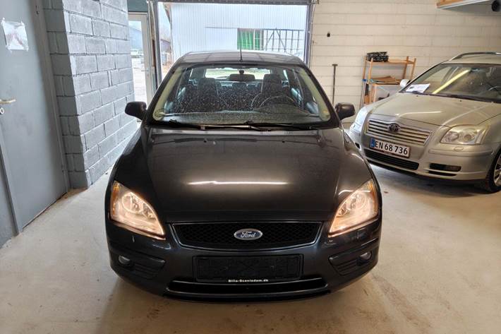 Gul Ford Focus fra 2007