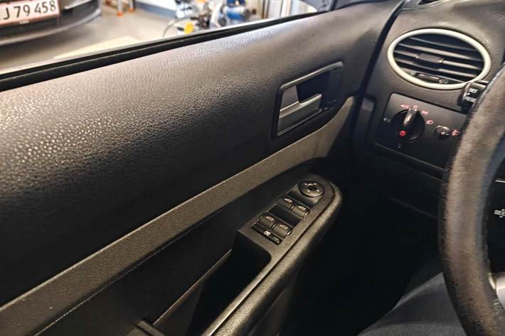 Gul Ford Focus fra 2007