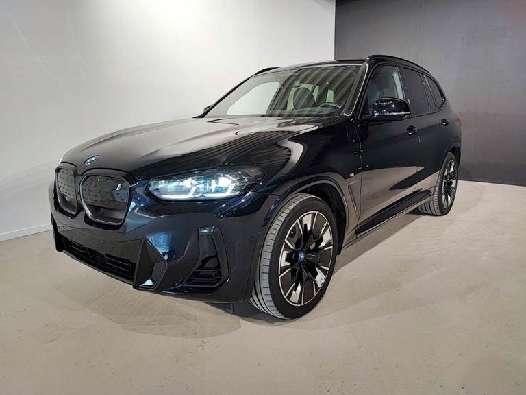 BMW iX3 Charged Plus M-Sport