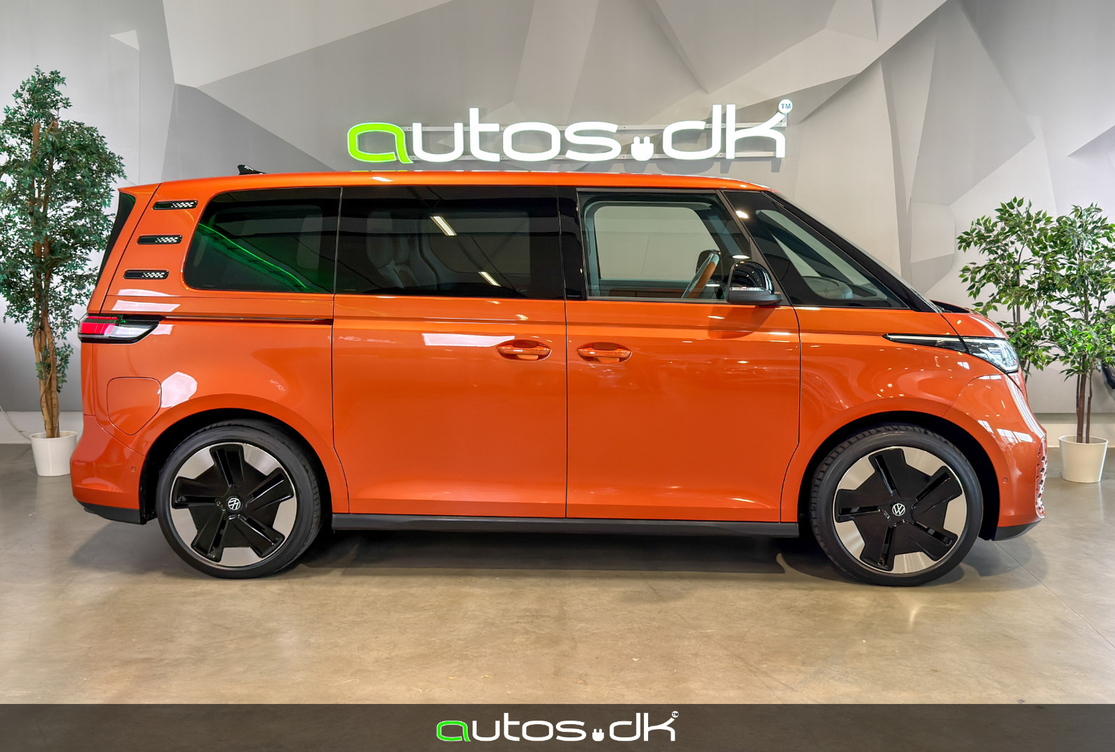 VW ID.Buzz 77 Pro SWB