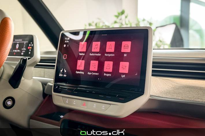 Orange VW ID.Buzz fra 2024