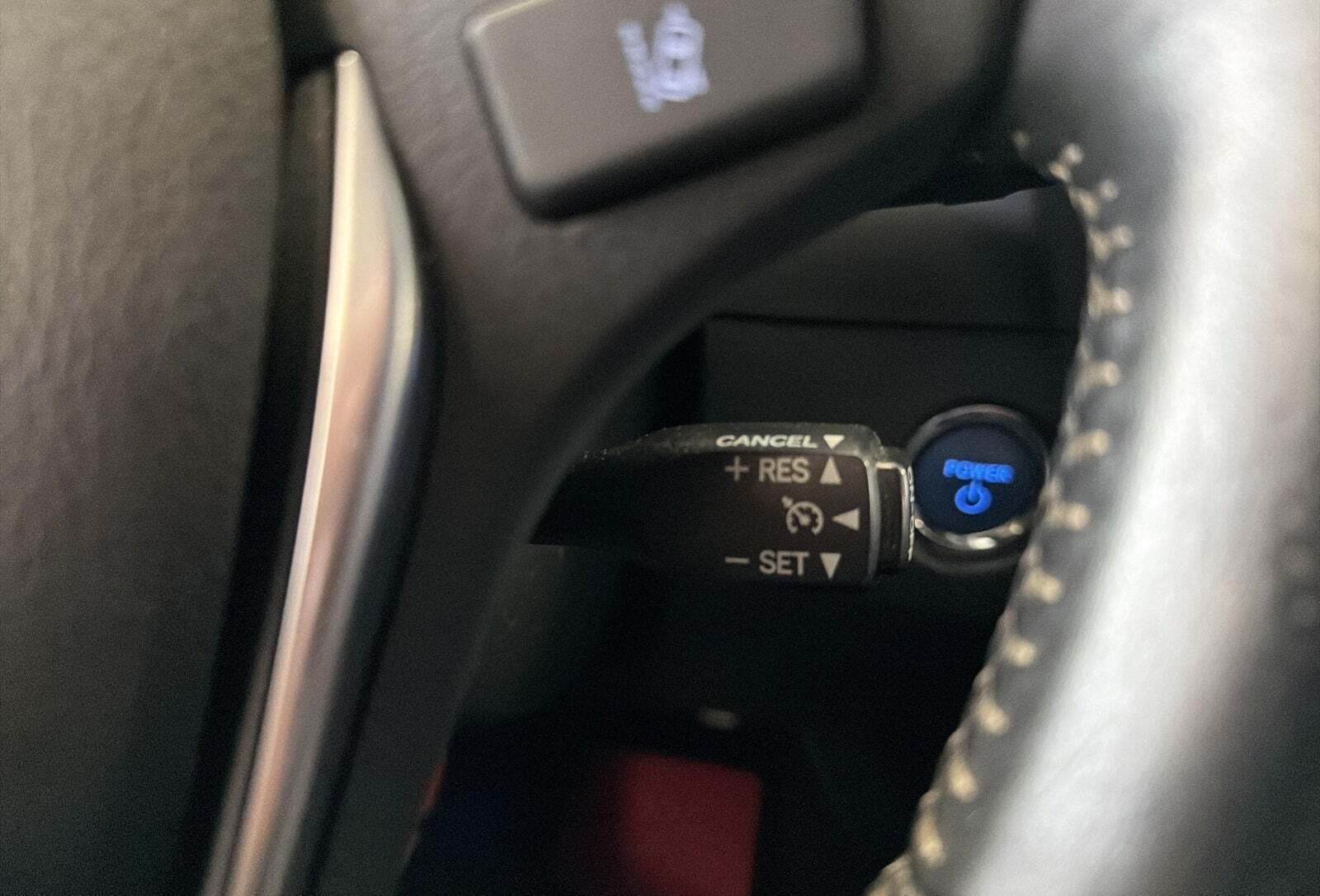 Sort Toyota Auris fra 2015