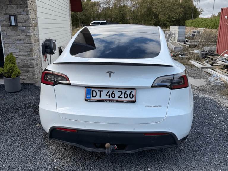 Tesla Model Y Performance AWD