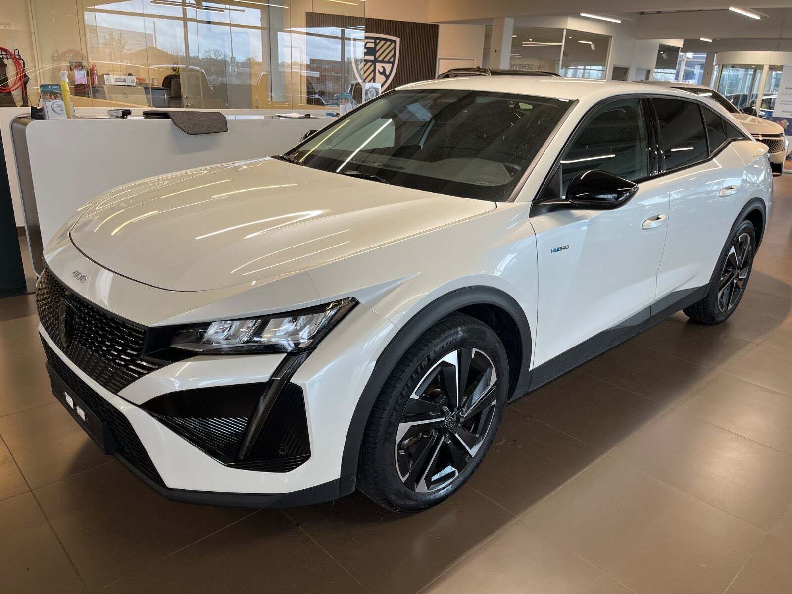 Peugeot 408 1,6 Hybrid Allure Pack EAT8