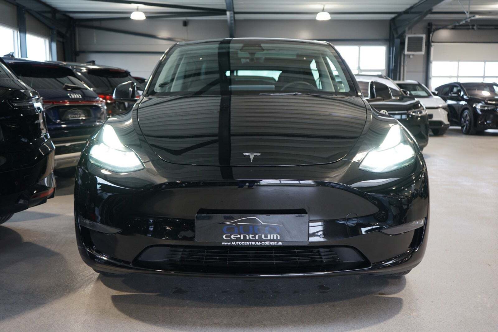 Tesla Model Y Long Range AWD