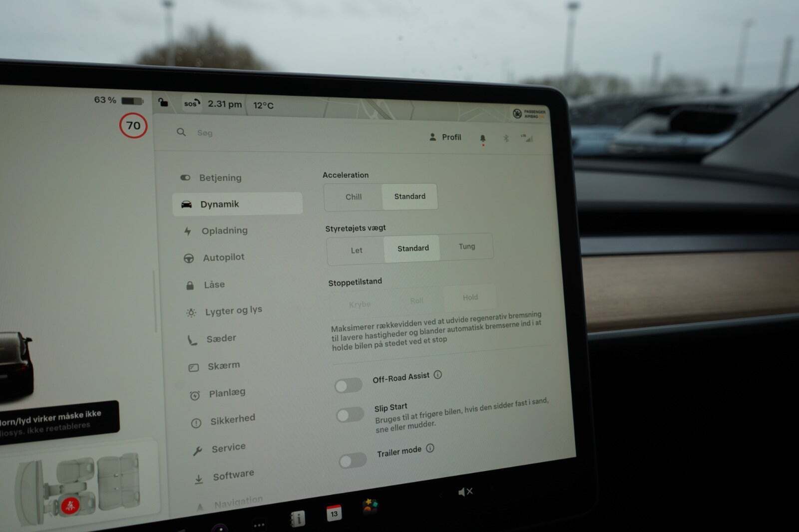 Sort Tesla Model Y fra 2022