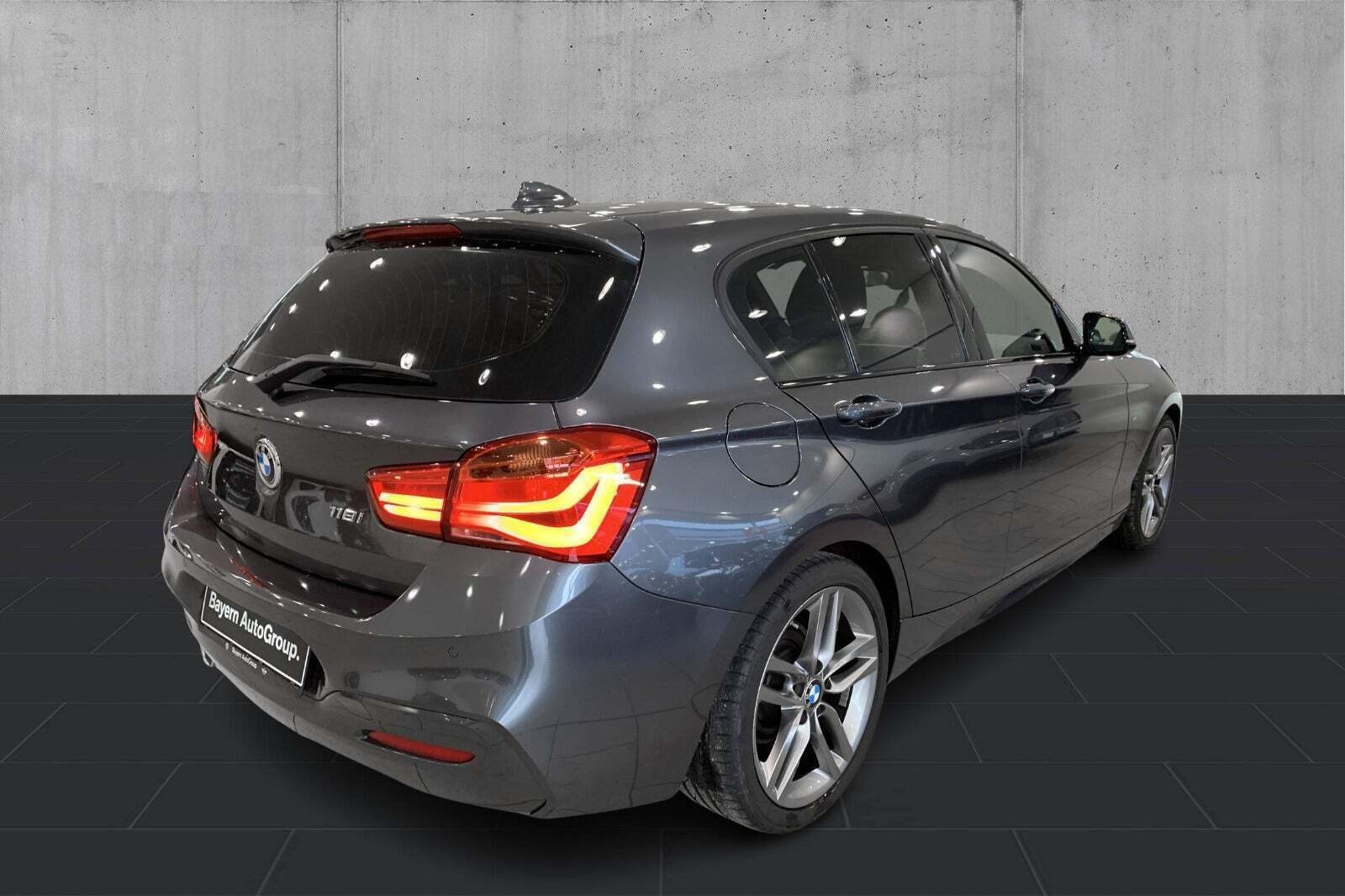 undefined BMW 118i fra 2019
