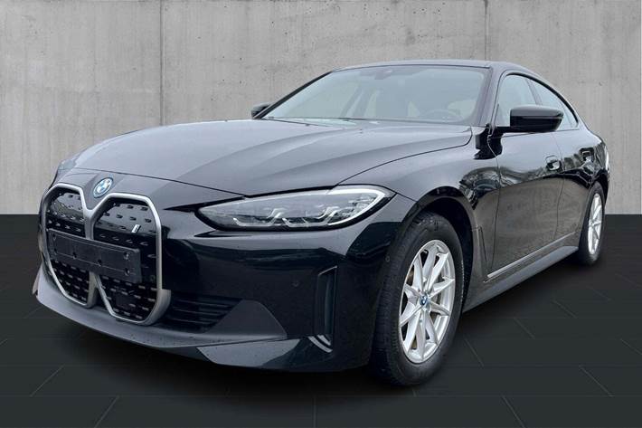 Sort BMW i4 fra 2024