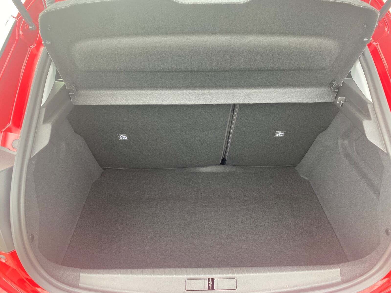 Rød Opel Corsa-e fra 2024