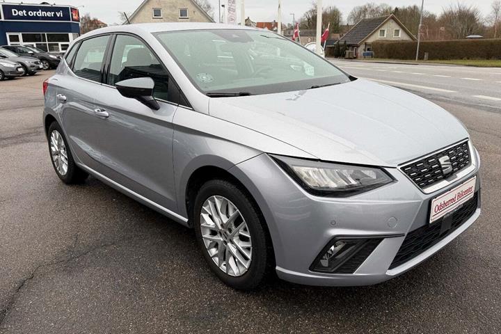 Grå Seat Ibiza fra 2022