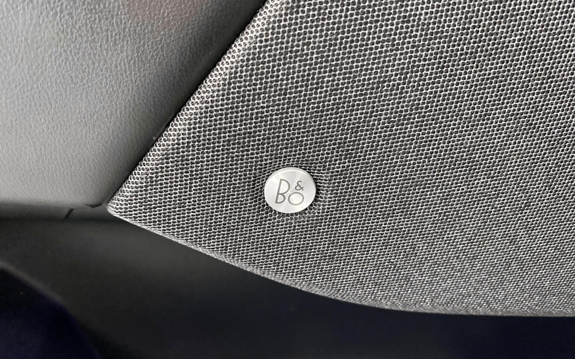 Hvid Ford Mustang Mach-E fra 2021