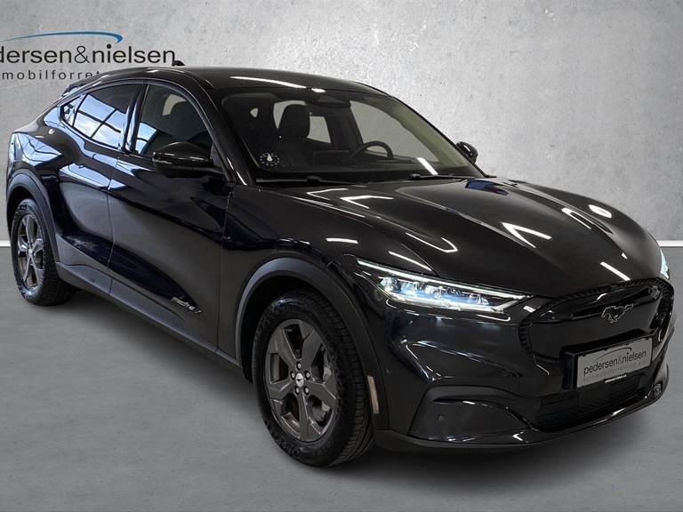 Ford Mustang Mach-E EL UR Premium AWD 351HK 5d Aut.