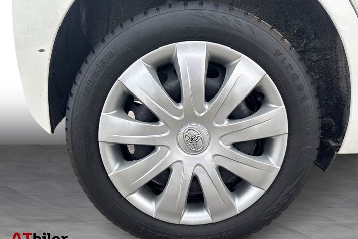 Hvid Toyota Aygo fra 2018