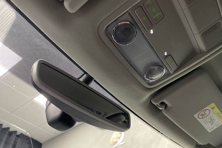 Hvid Skoda Octavia fra 2019