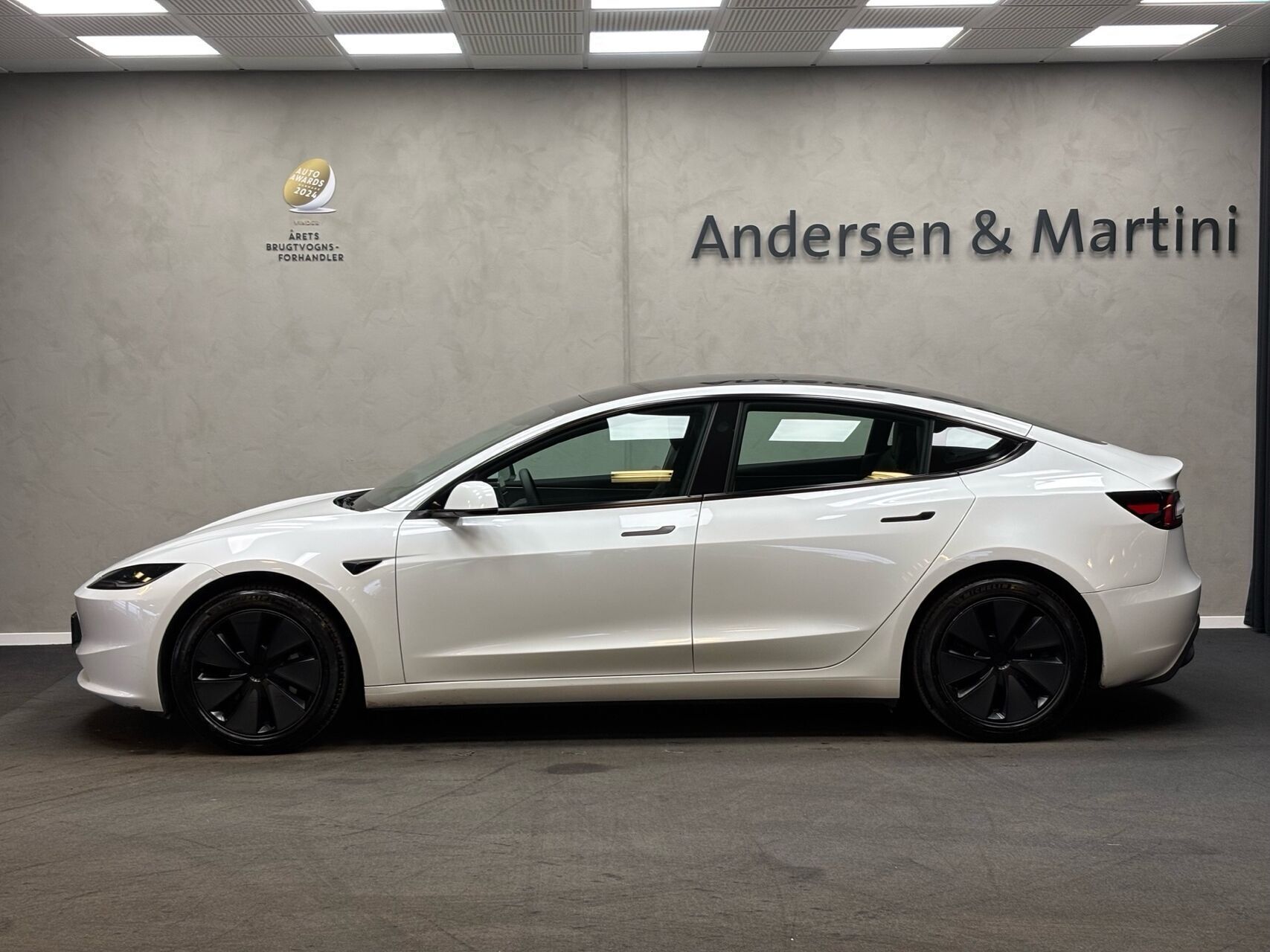 Tesla Model 3 EL 283HK Aut.