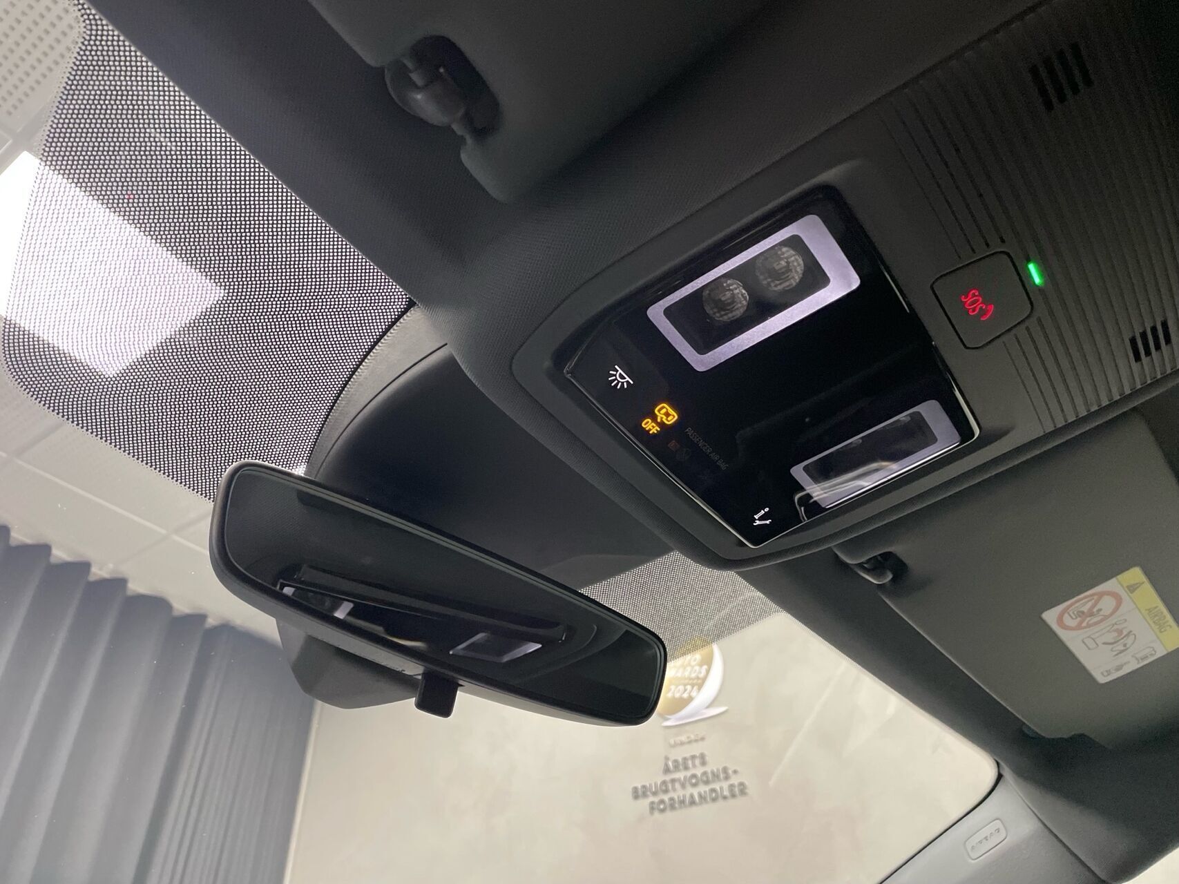 Grå Audi Q4 fra 2023