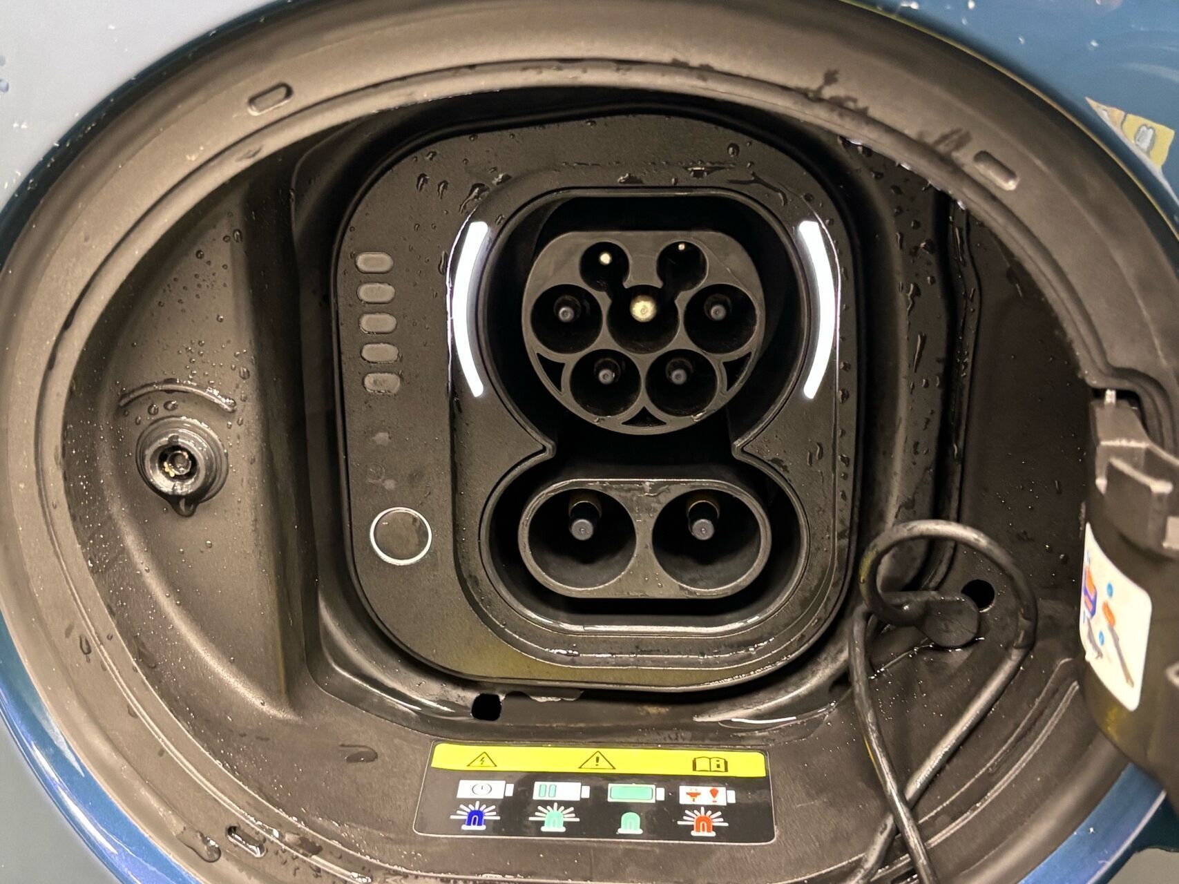 Grøn Fiat 500e fra 2023