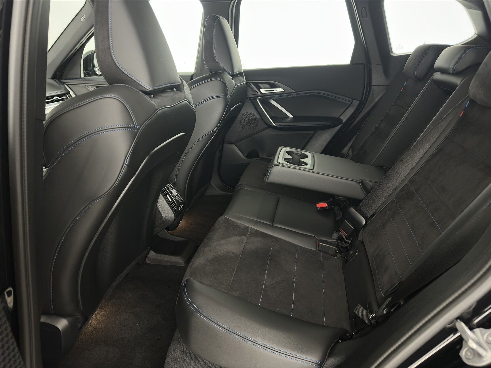 Sort BMW iX1 fra 2024