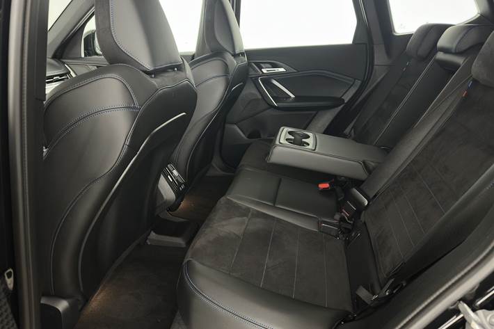 Sort BMW iX1 fra 2024