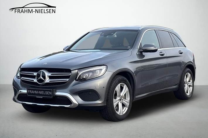 Grå Mercedes GLC250 d fra 2018
