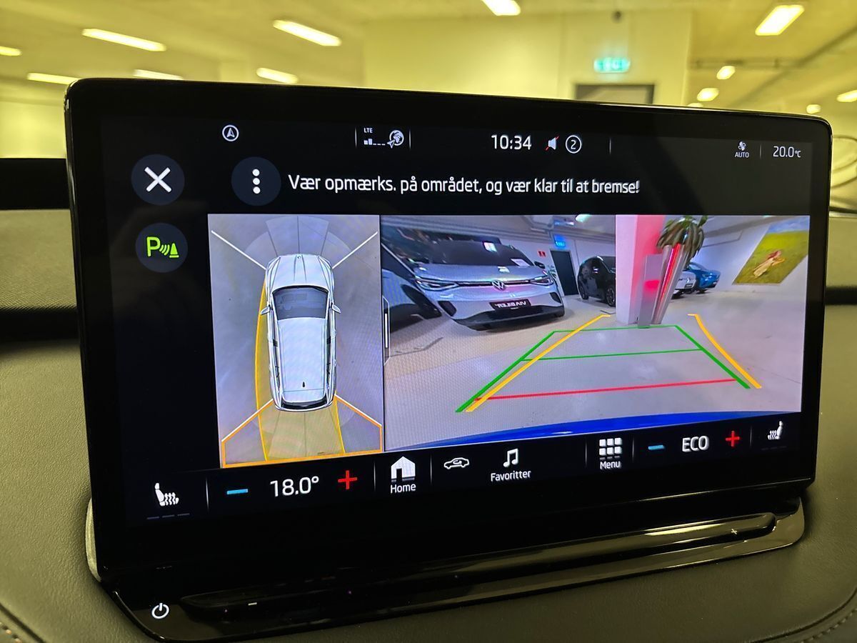 Blå Skoda Enyaq fra 2021