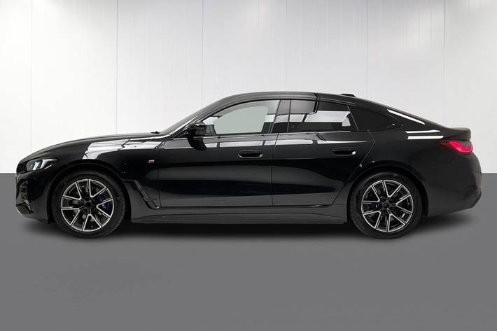 Sort BMW i4 fra 2025