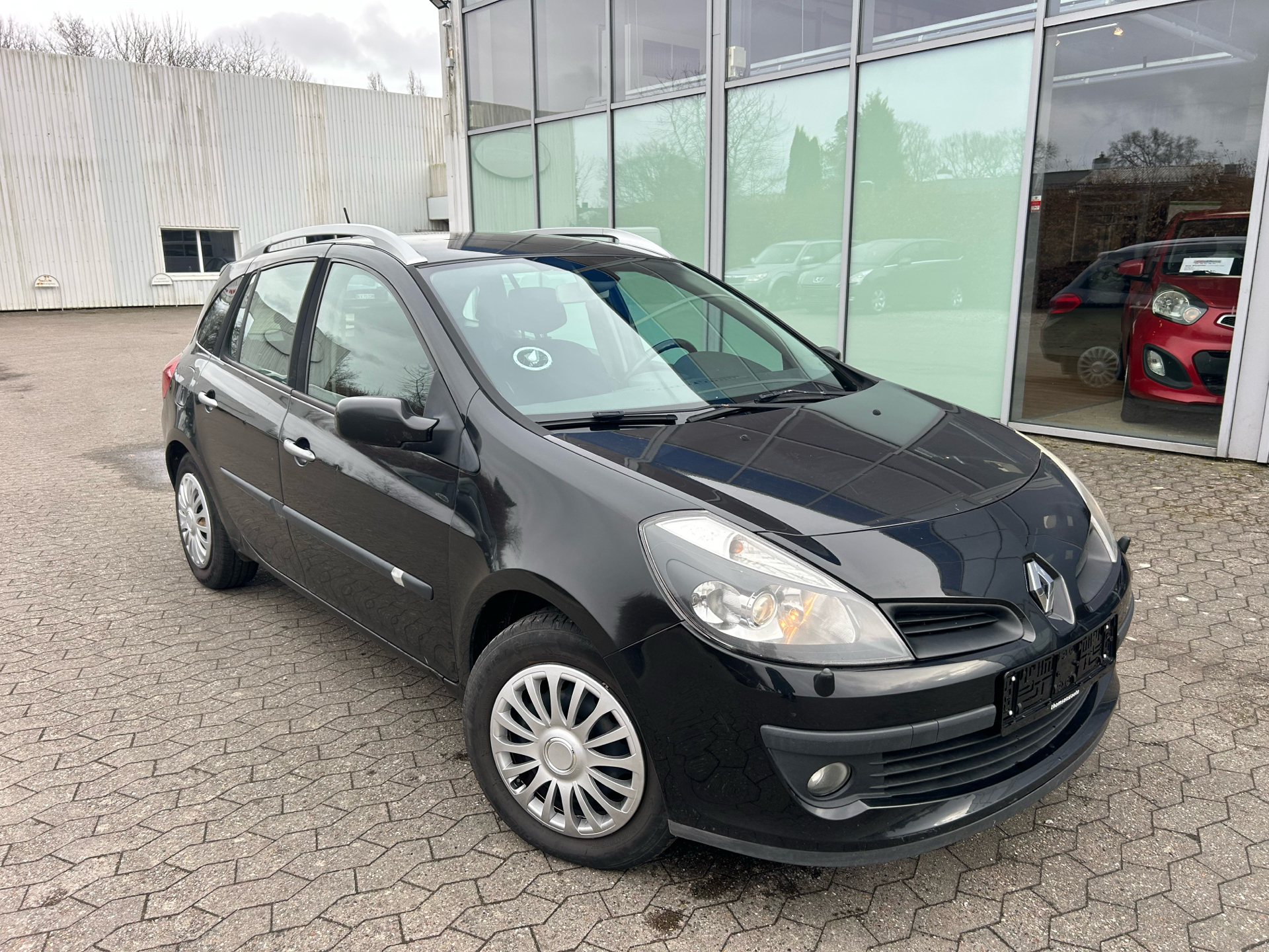 Sort Renault Clio fra 2008