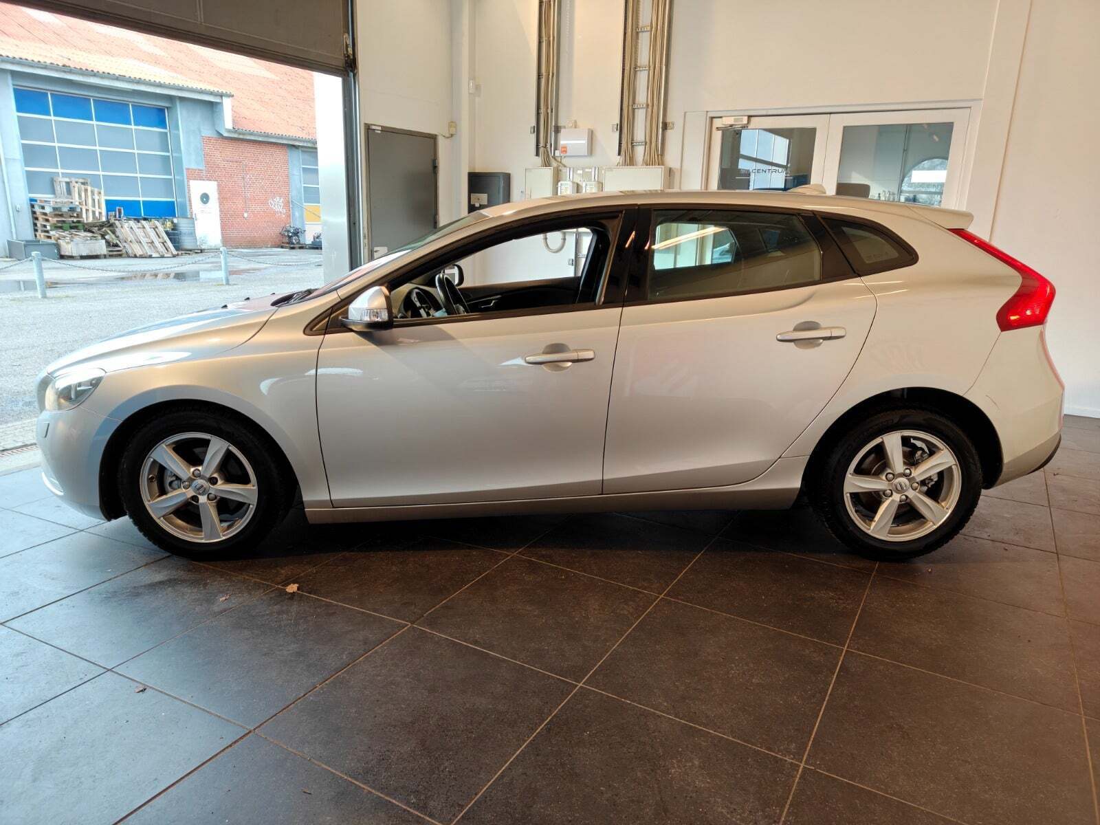 Volvo V40 2,0 D2 120 Kinetic