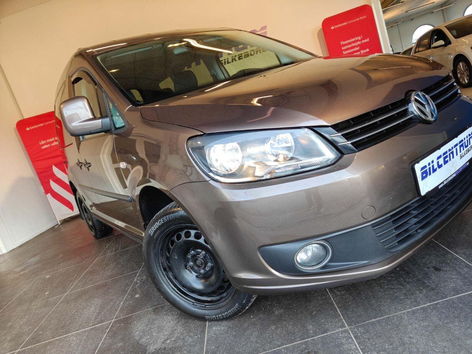 Brun VW Caddy fra 2012