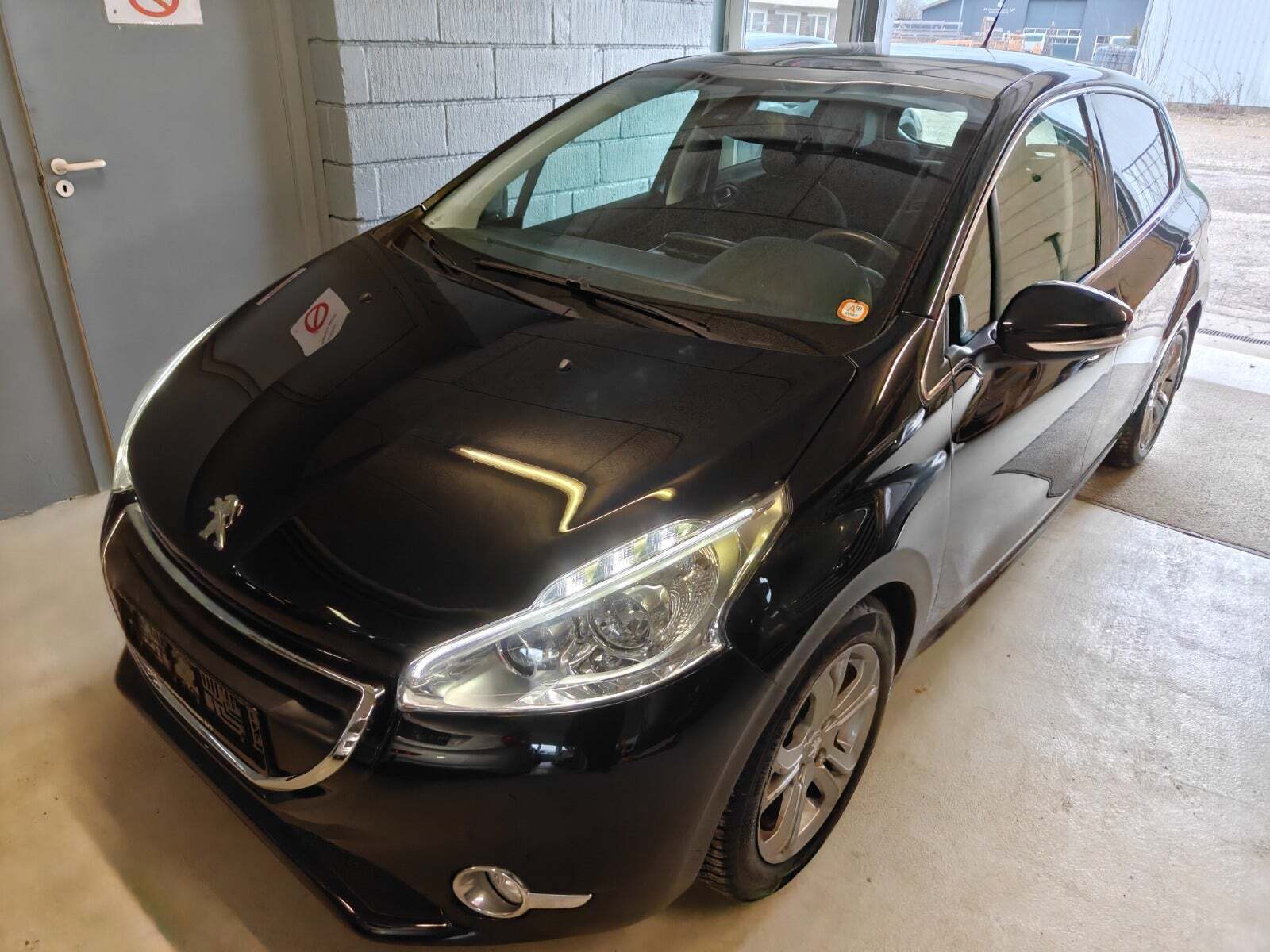 Peugeot 208 1,2 VTi 82 Allure