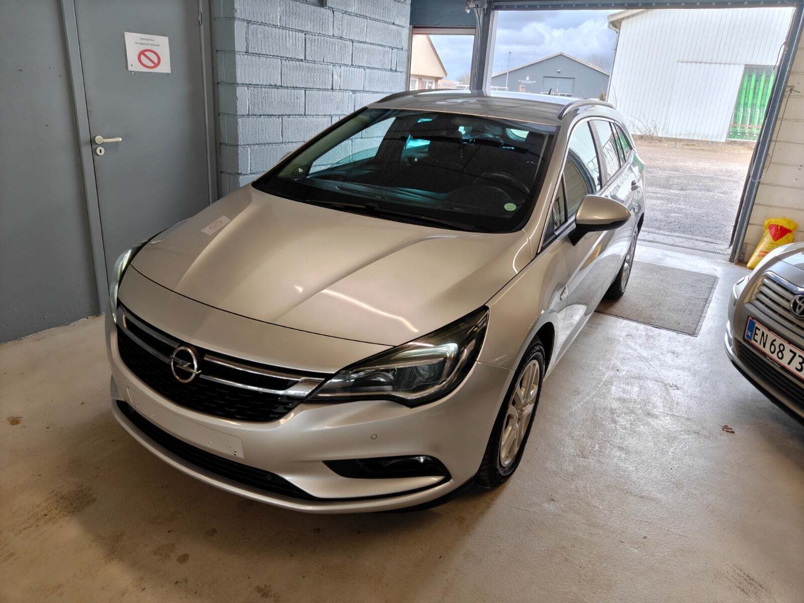 Opel Astra 1,6 CDTi 110 Dynamic Sports Tourer