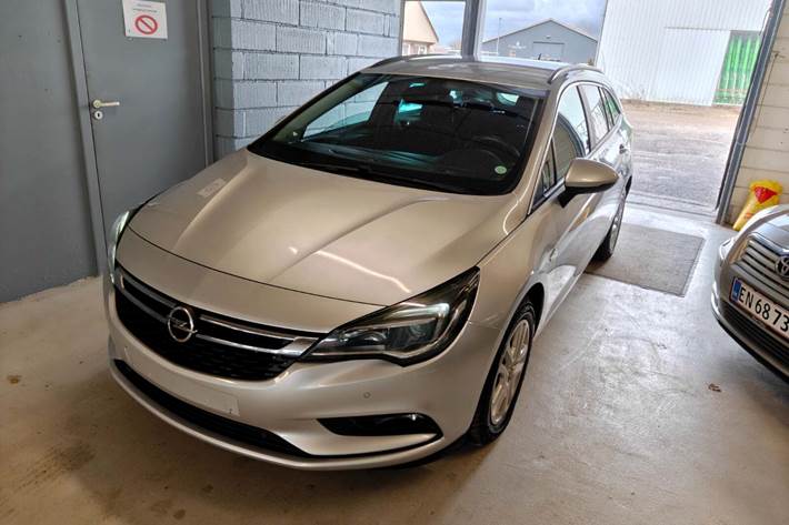 undefined Opel Astra fra 2016
