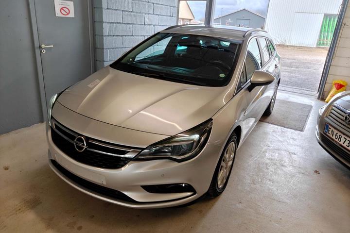 Gul Opel Astra fra 2016
