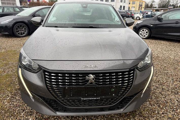 Grå Peugeot 208 fra 2022